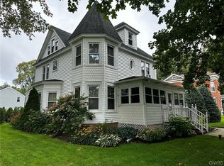 301 Sycamore St, Liverpool, NY 13088