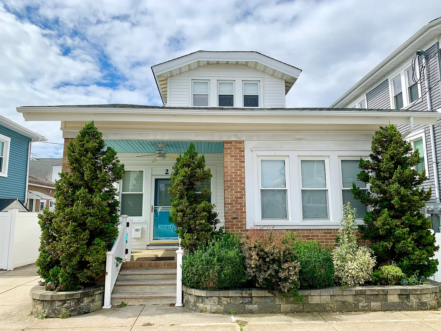 3 bed, 1800 sqft, $1,800 — Photo 1