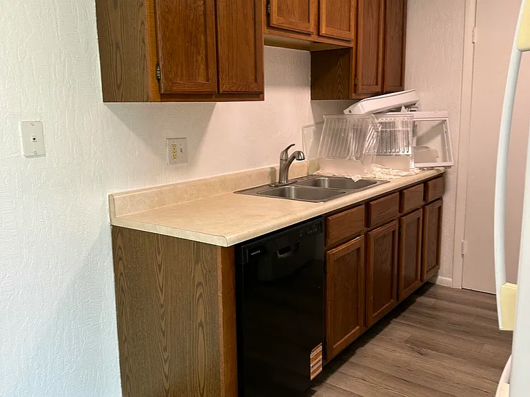2130 Forest Knoll Dr NE #202 — Photo 5