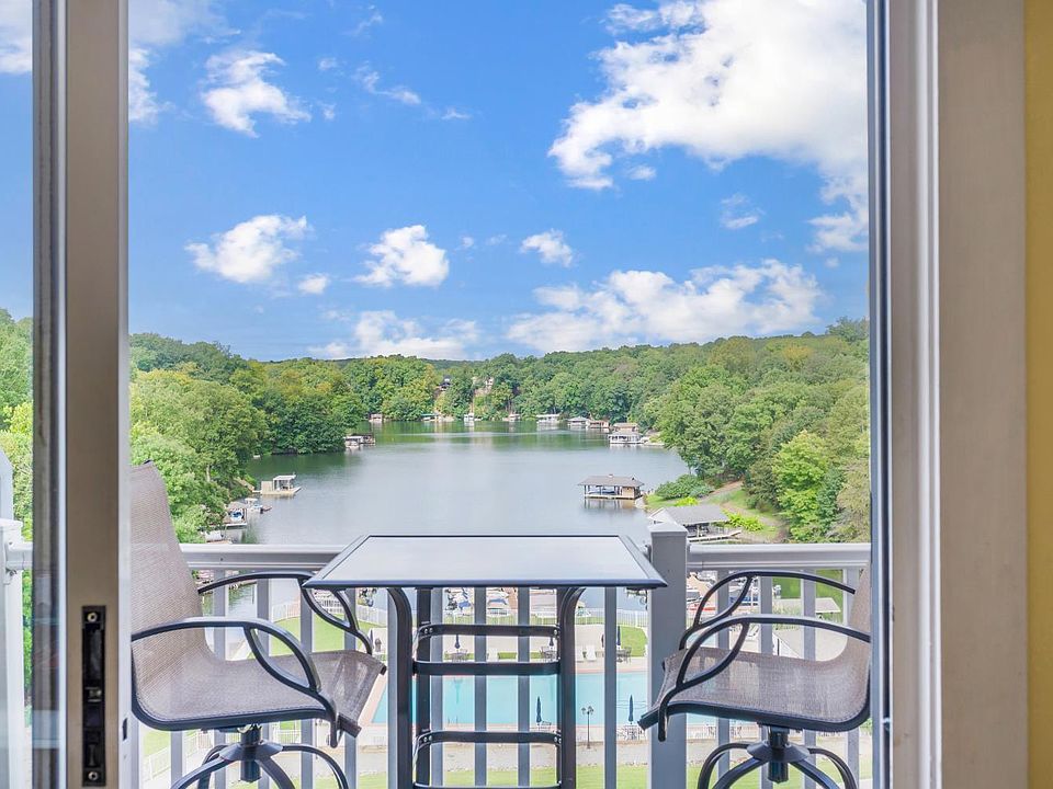 1st image of 1085 Bluewater Dr Unit 208