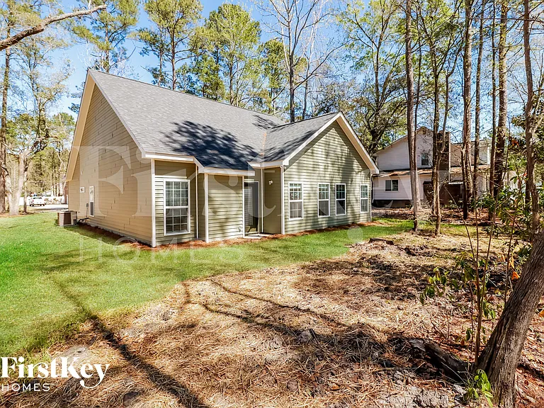 121 Pemberton Rd — Photo 15