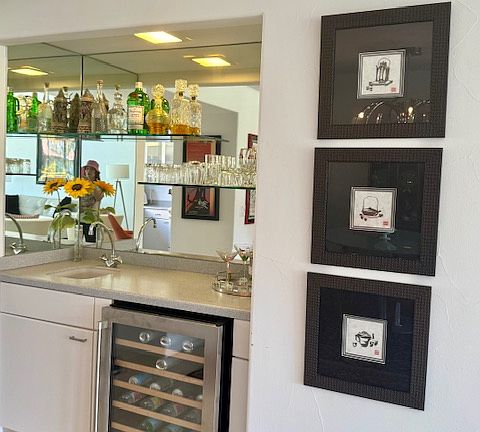 Bar with wine cooler.