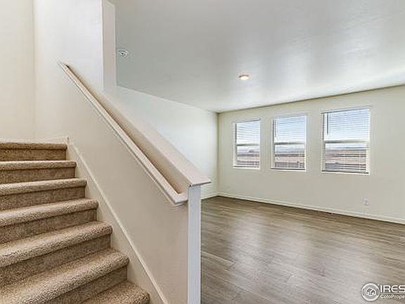 5th image of 393 Hummingbird Ln