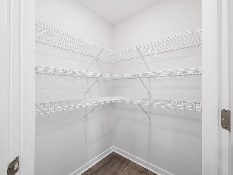 426 Emily Dr — Photo 22