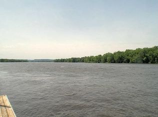 S2295 Martin Rd, Cochrane, WI 54622