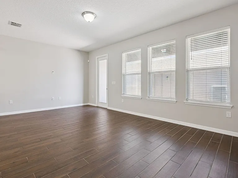 8130 Bluejack Oak Dr — Photo 5