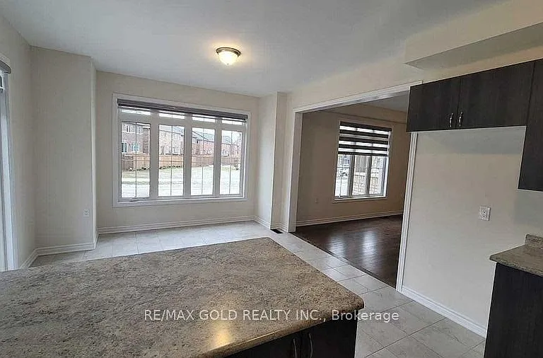 1 Sparrowbrook St — Photo 7