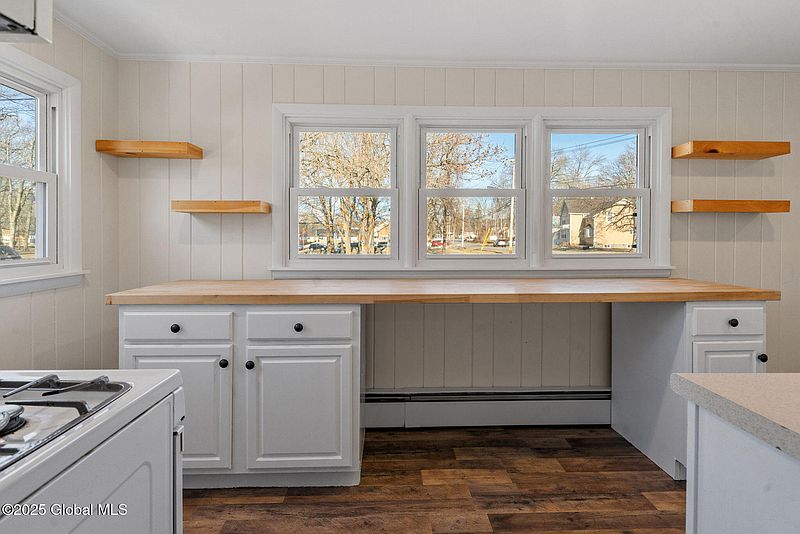 4th image of 2804 Consaul Road