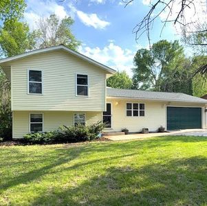 403 Medayto Dr, Spicer, MN, 56288