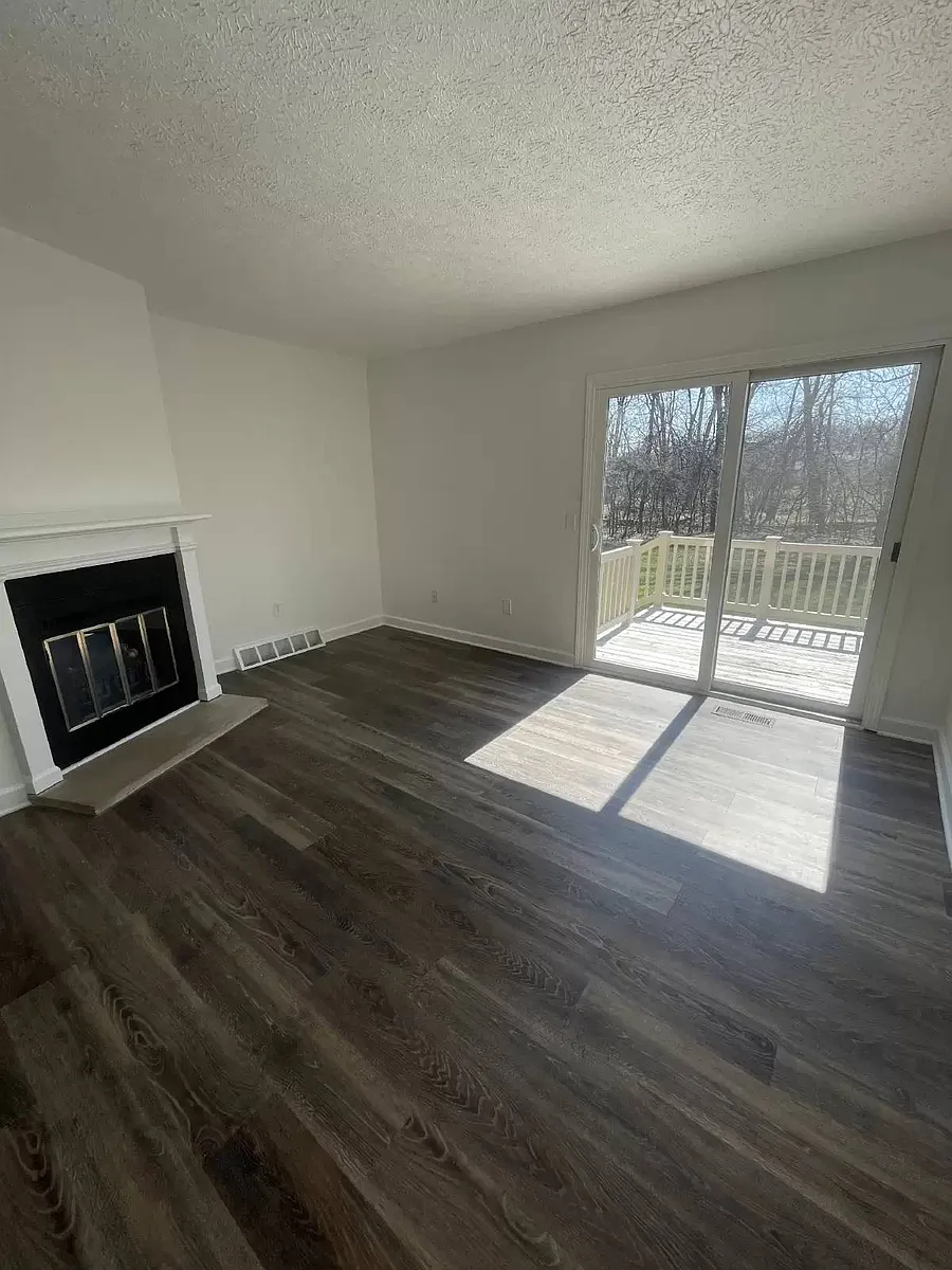 Building Photo - 2158 Regency Dr