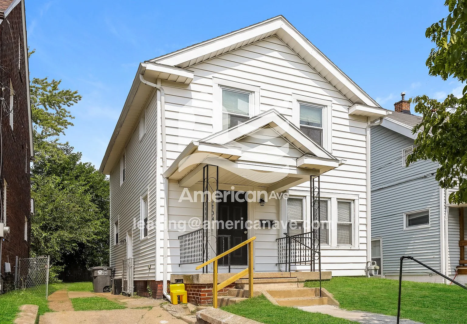 3 bed, 1.0 bath, 1163 sqft, $1,072 — Photo 3