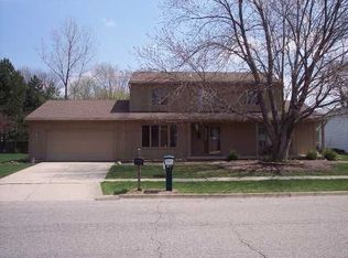 6146 Horizon Dr, East Lansing, MI 48823