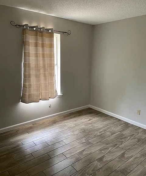 1309 Monte Vista Dr — Photo 9