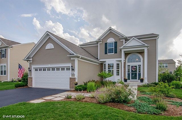 1st image of 2391 Woodside Dr