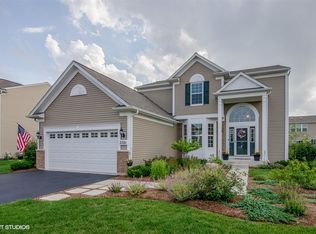 2391 Woodside Dr, Carpentersville, IL 60110