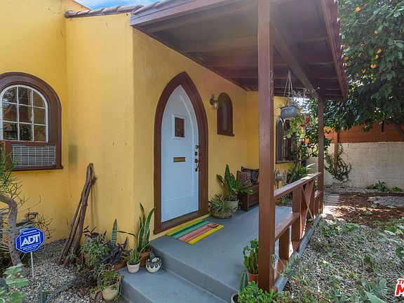 2nd image of 28 E Calaveras St