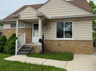 2072 Goddard Rd, Lincoln Park, MI 48146