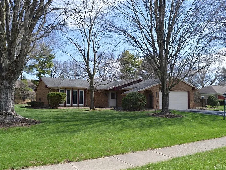 1280 Kentshire Dr — Photo 1