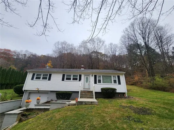 91 Squantuck Road, Seymour, CT 06483