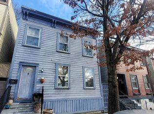 19 Bleecker Pl, Albany, NY 12202