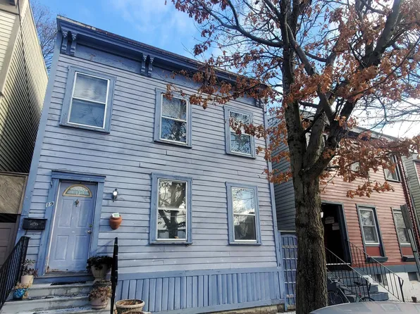19 Bleecker Place, Albany, NY 12202