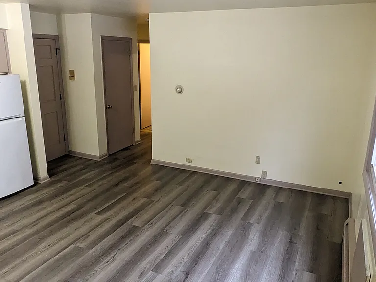 3401 W Wells St #8 — Photo 9