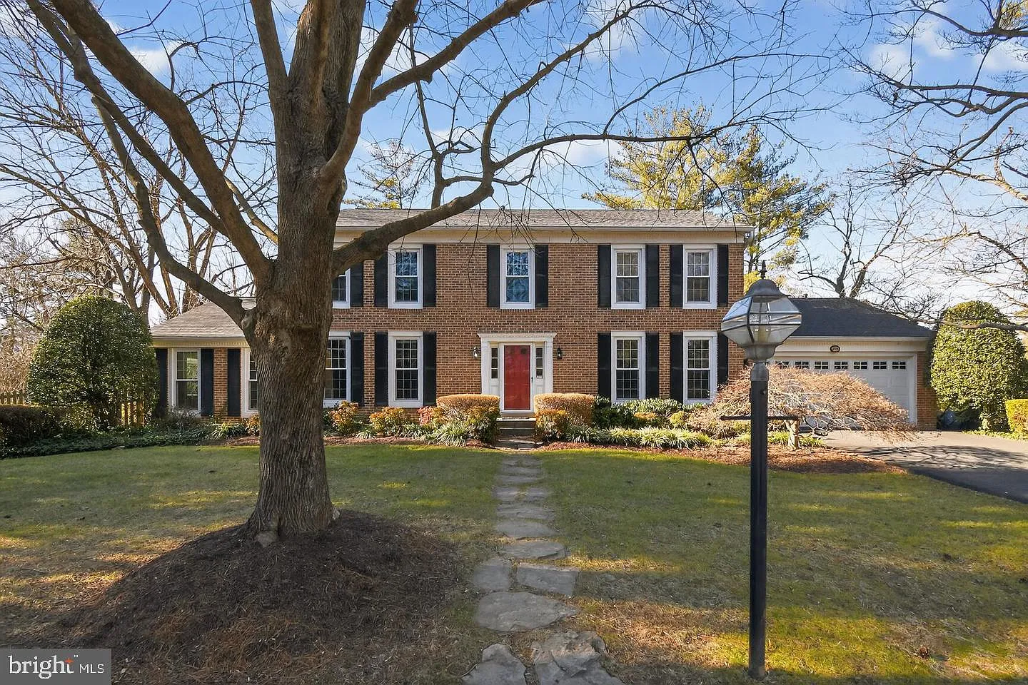 4 bed, 5.0 bath, 3600 sqft, $6,750 — Photo 2