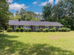 114 York St, Clinton, SC 29325