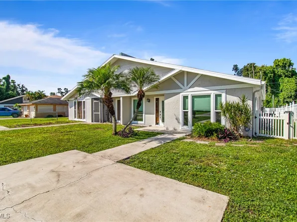 17404/17400 Dumont Dr, Fort Myers, FL 33967