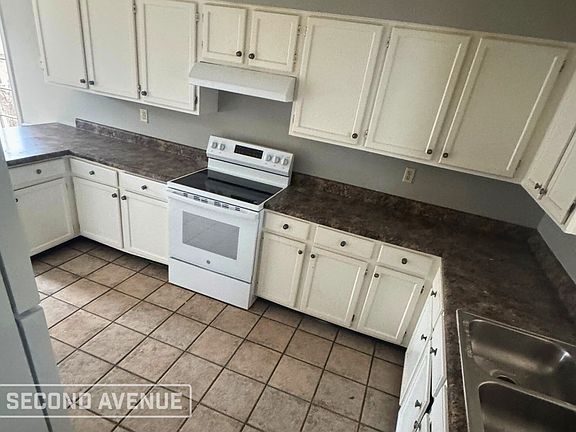 3rd image of 646 Tealwood Ln