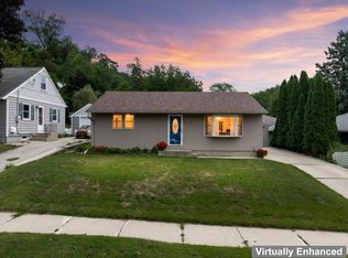 1004 14th Ave NE, Rochester, MN 55906