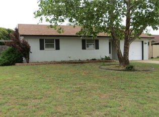 724 Hayes St, Altus, OK 73521