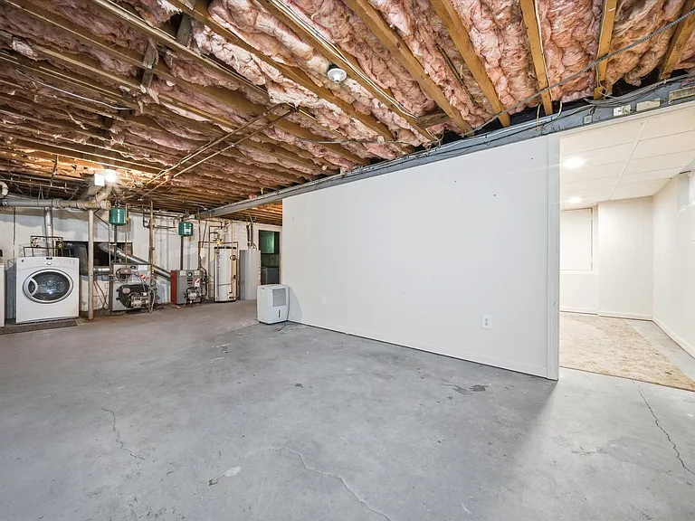 345 Coolidge Ave — Photo 26