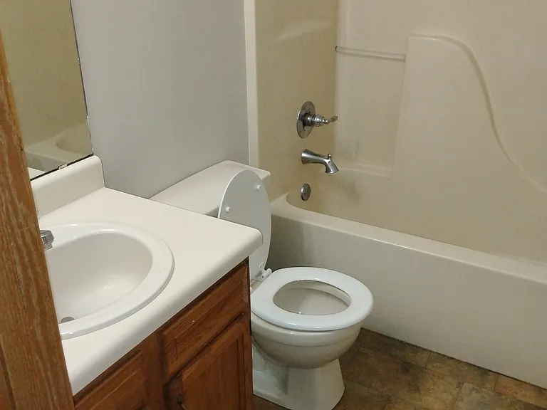 600 Park Ave #4 — Photo 11