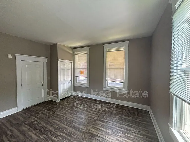 545 Rockdale Ave #1 — Photo 6