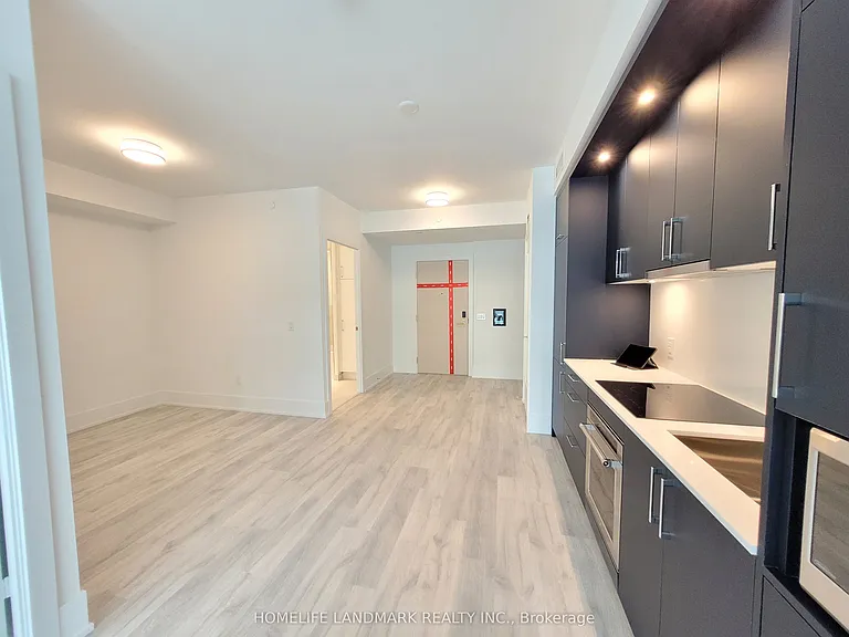 480 Front St W #1810 — Photo 3