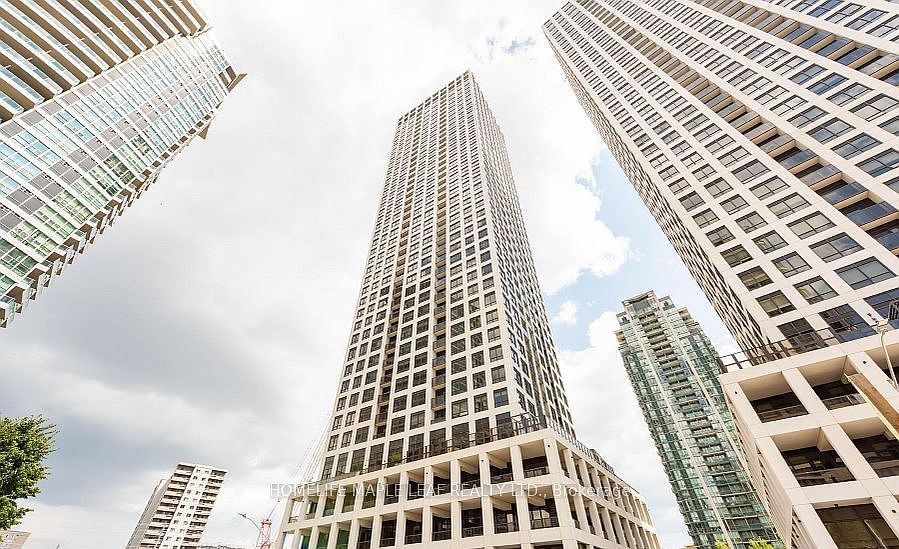 1st image of 30 Elm Dr W #604