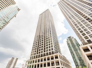 30 Elm Dr W #604, Mississauga, ON L5B 0N6