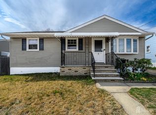 7 Kosene St, Woodbridge, NJ