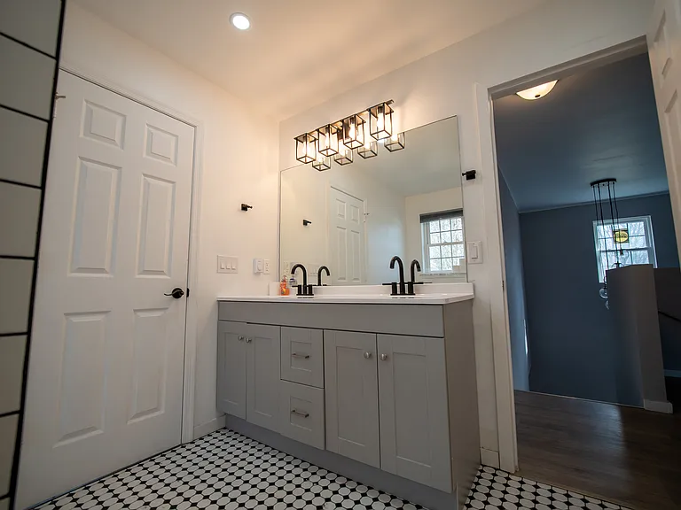 131 N Shore Dr — Photo 10