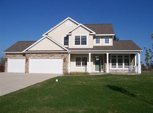 3747 Derry Dr, Saint Joseph, MI 49085