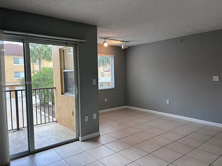 761 N Pine Island Rd #203 — Photo 8