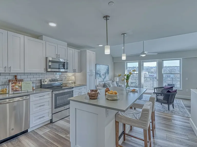 323 Taughannock Blvd — Photo 9