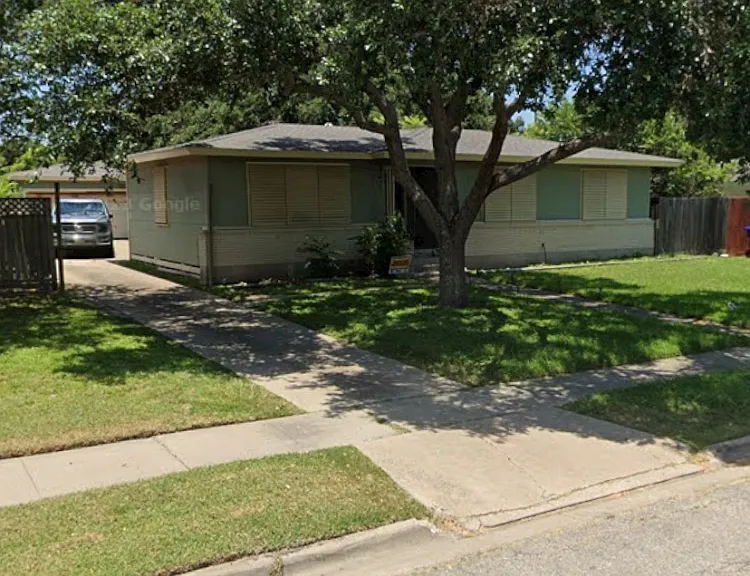 1026 Miramar Pl — Photo 1
