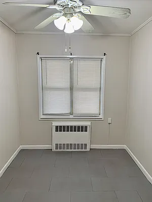 Rented by Halvatzis Realty | media 8