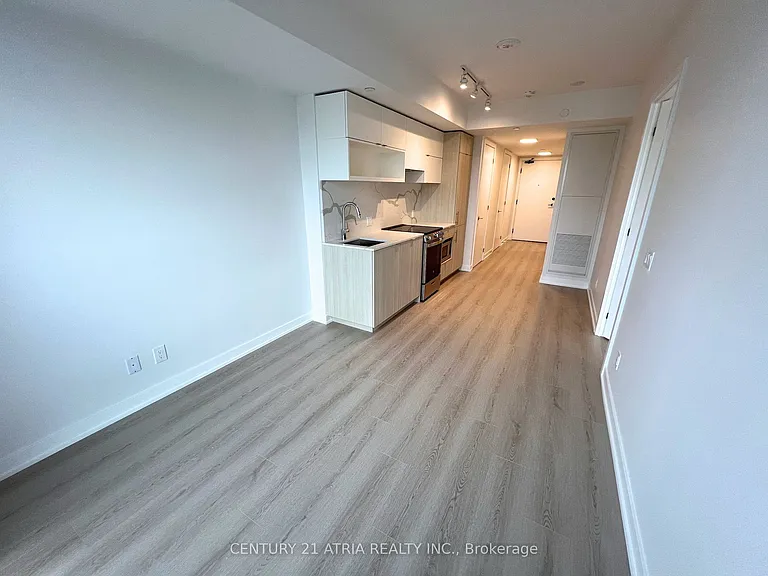100 Queen St E #1205 — Photo 3