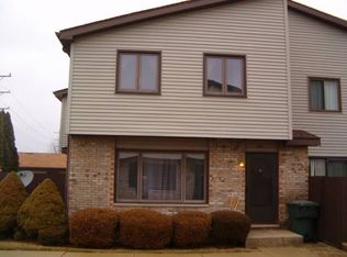 284 E Woodlawn Rd, New Lenox, IL 60451