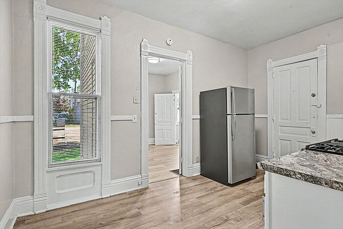 1st image of 513 Wheaton Ave #2
