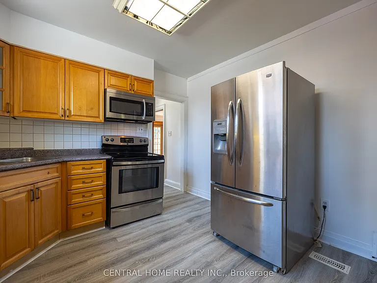 1650 King St E #MAIN — Photo 10