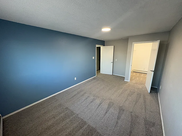 1721 E 59th Ave #3 — Photo 6